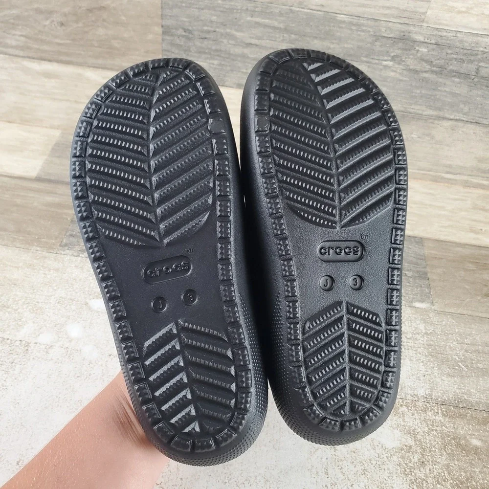 Crocs Classic V2 Little Kids Sandals Sz 3 J3 Black Rubber Comfort Slip On